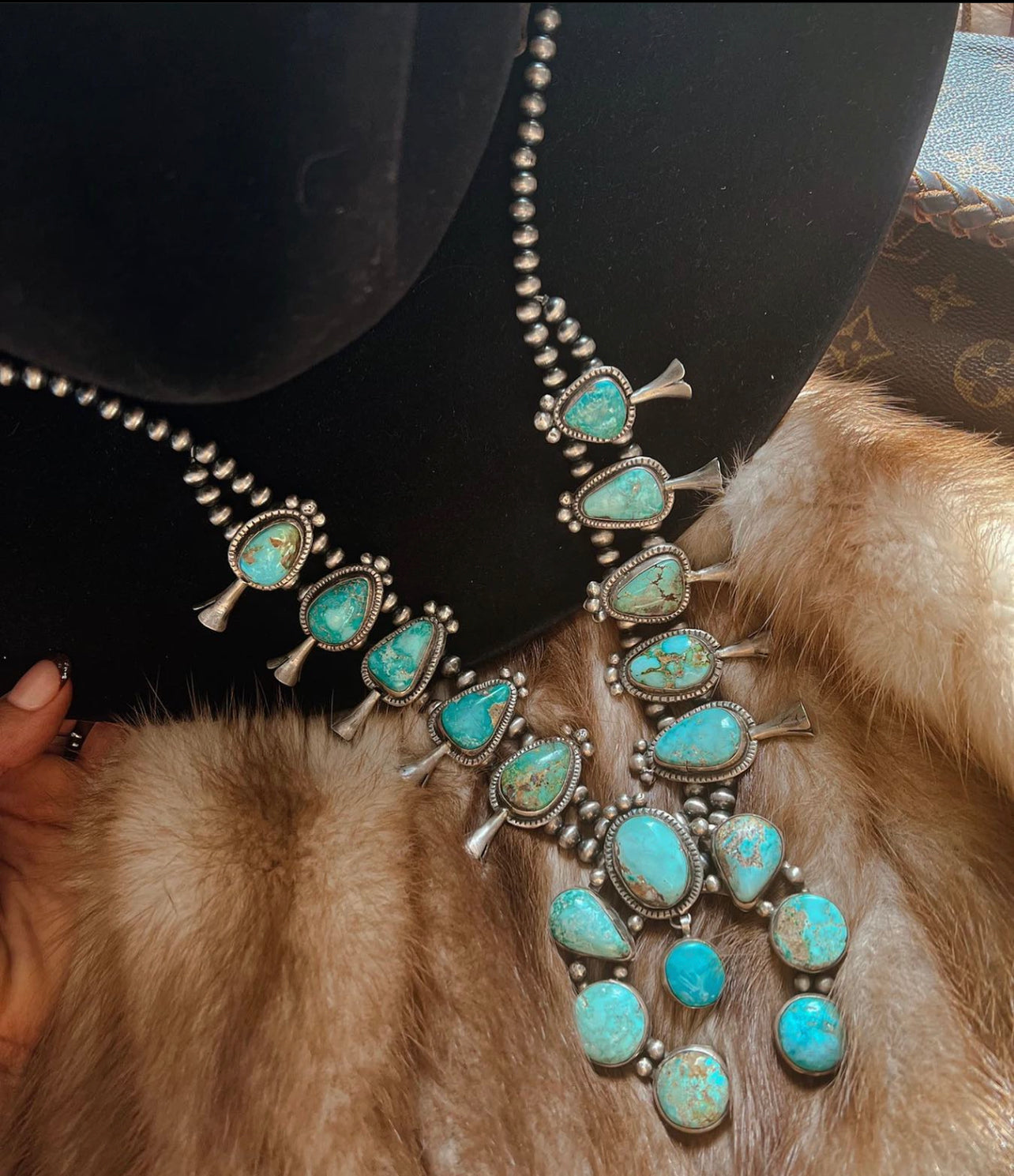 Authentic Navajo & Turquoise Jewelry