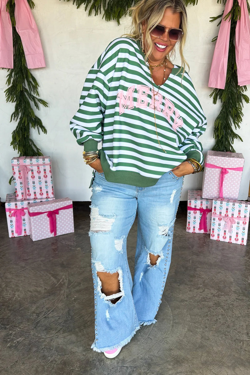 PREORDER- JOLLY & MERRY OVERSIZED PULLOVER