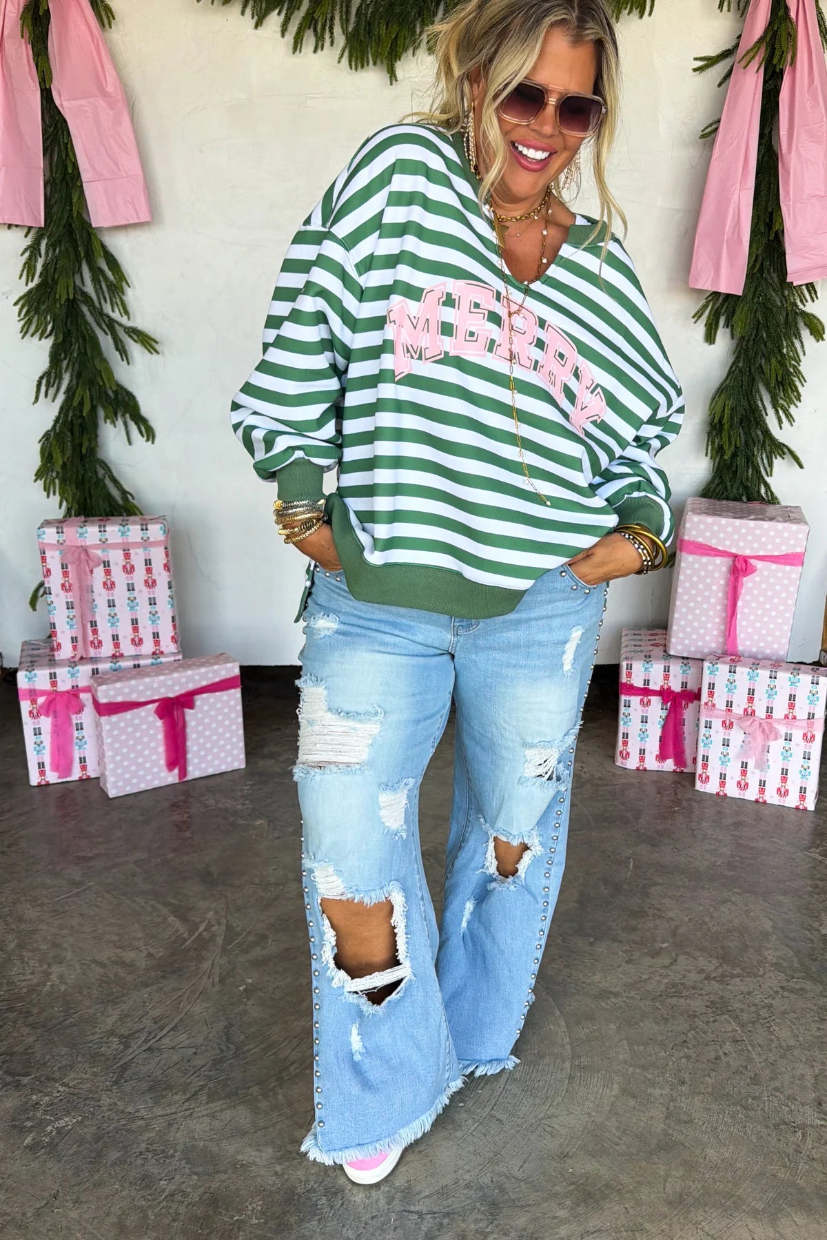 PREORDER- JOLLY & MERRY OVERSIZED PULLOVER