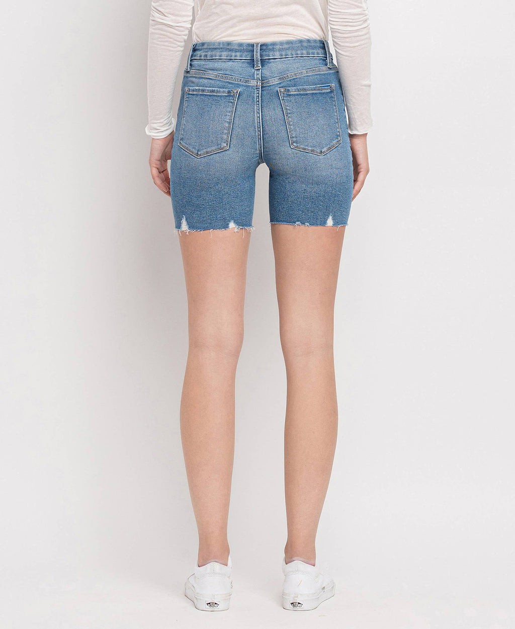 MID RISE SEAMLESS WAISTBAND MIDI SHORTS: CRATEUR