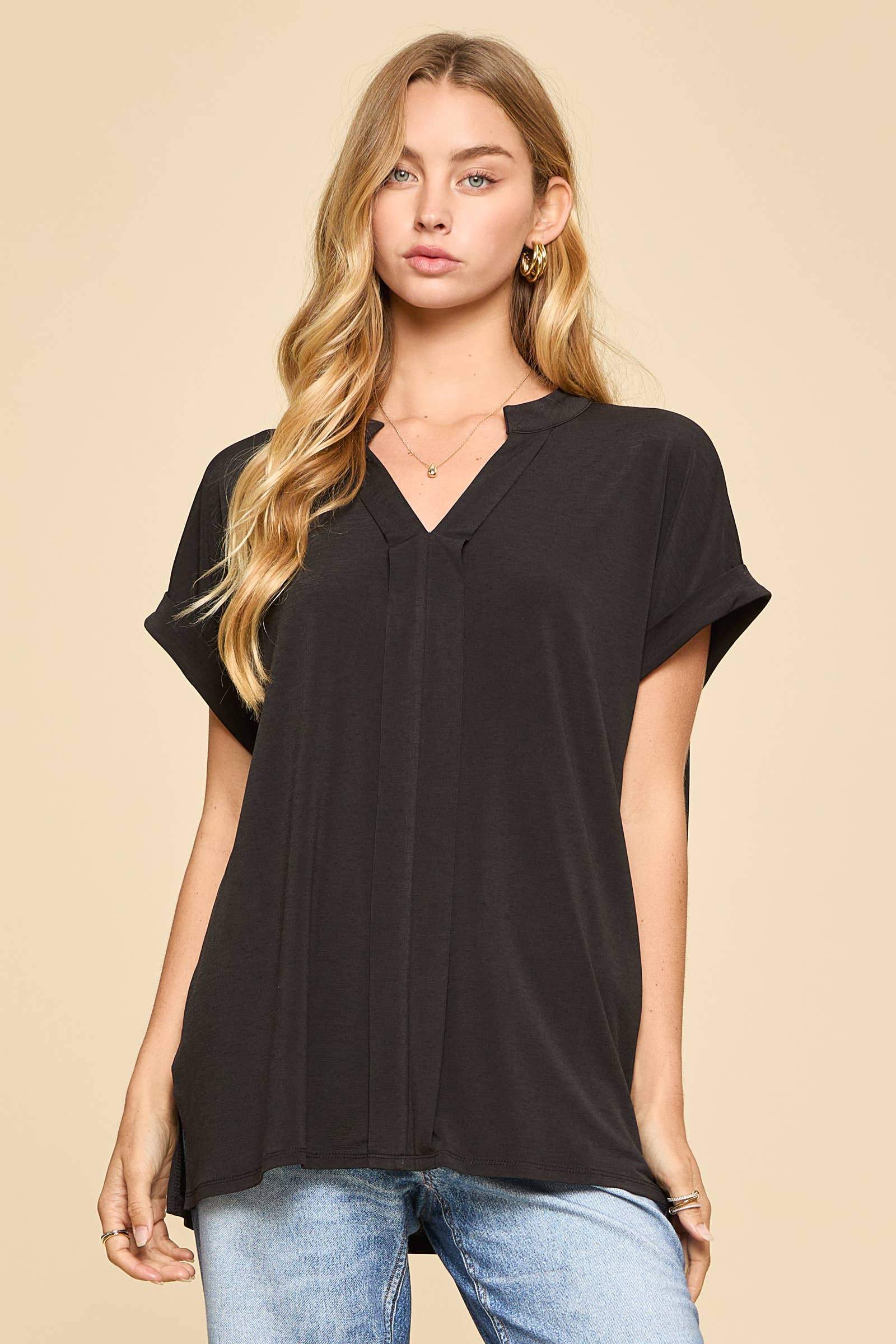 Wrinkle-Free Pleated Lizzy Blouse: Black