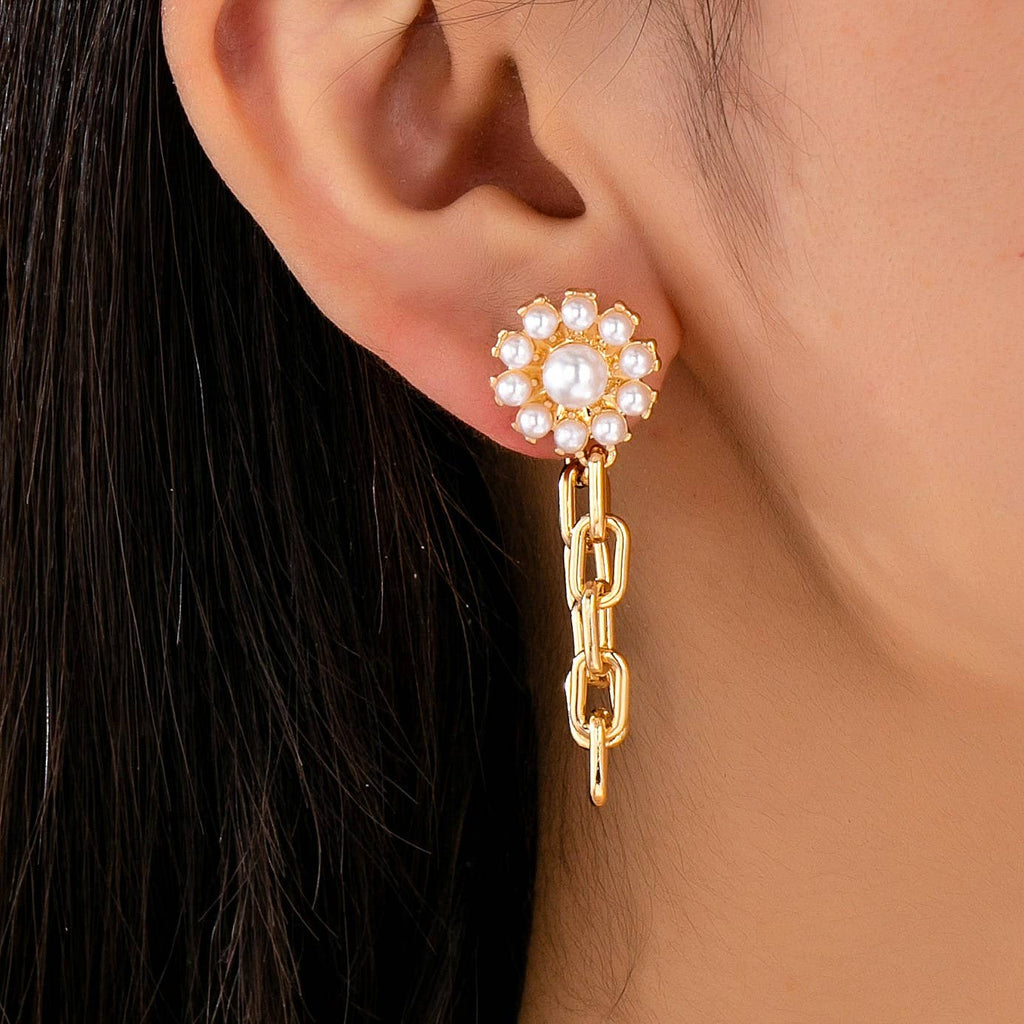 Pearl Daisy Hoop and Drop Link Earrings | 80E62293: Gold