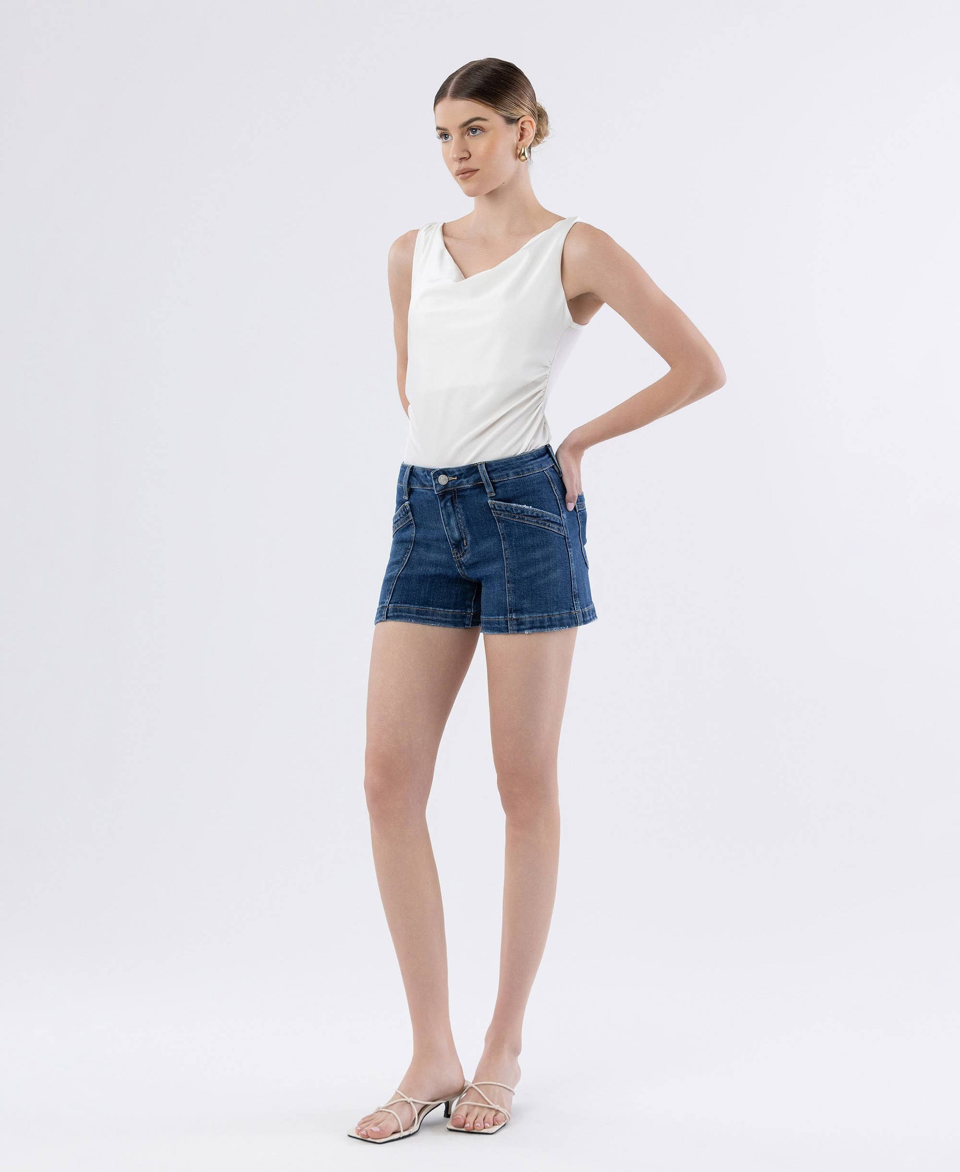 HIGH RISE TROUSER HEM UTILITY SHORTS: SUGAR