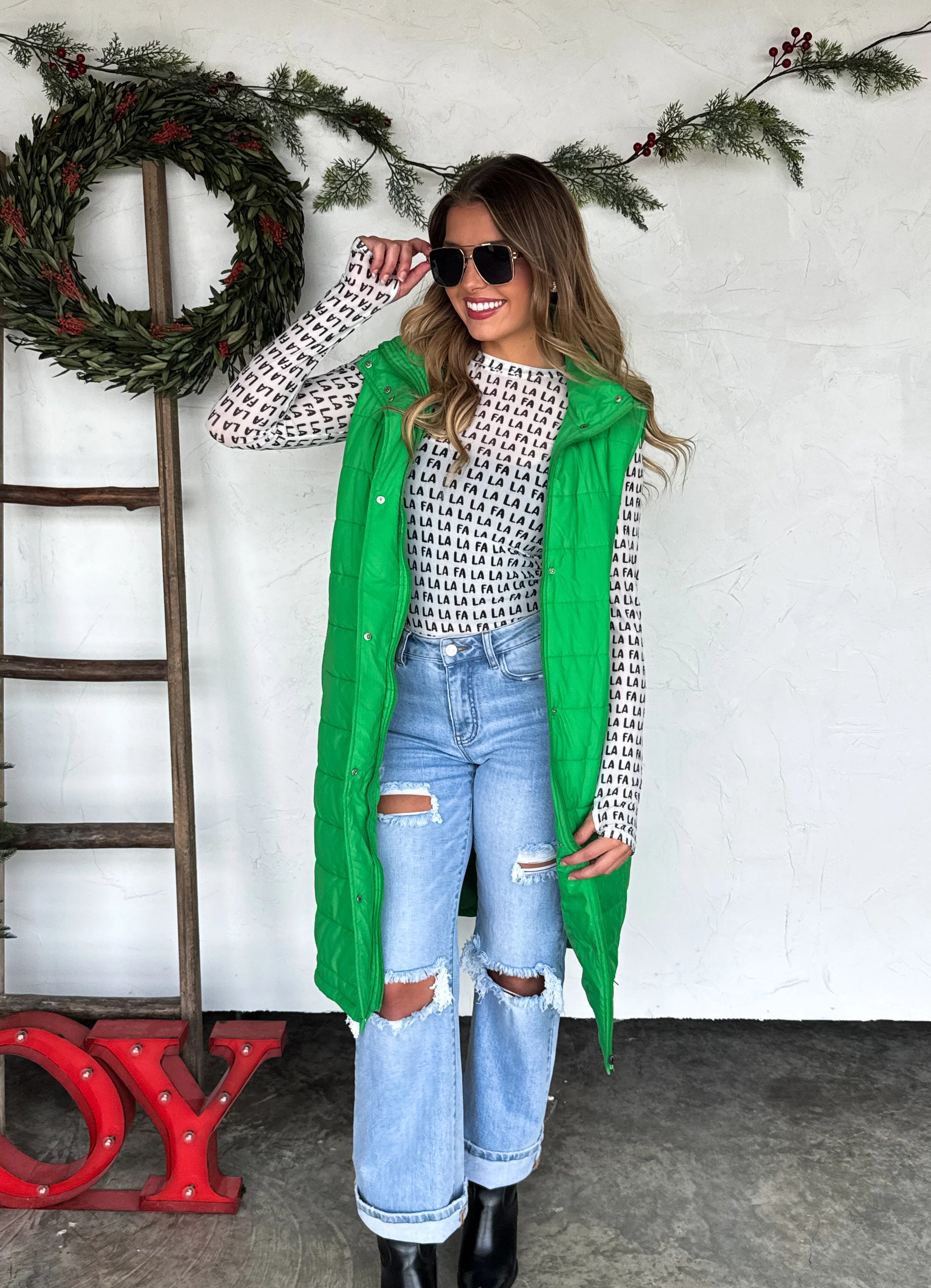 PREORDER - ASHLAND STRAIGHT LEG DISTRESSED JEANS