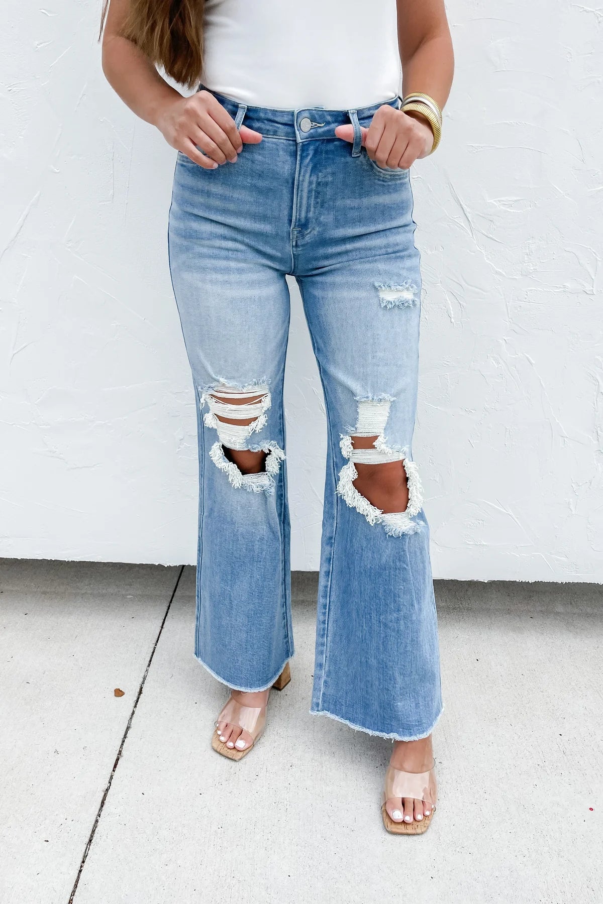 Lightwash Distressed "Dad Leg" Jean
