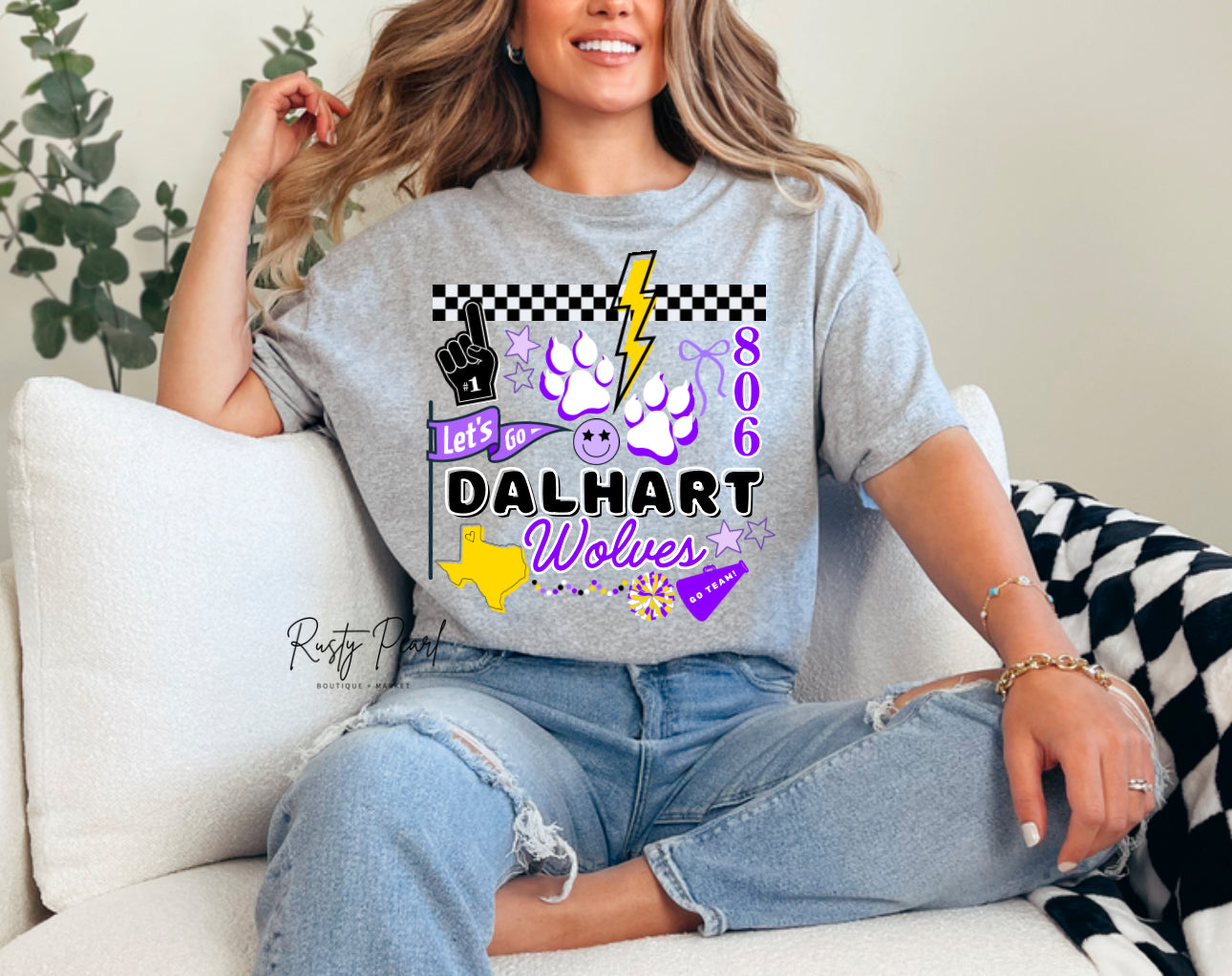 Dalhart Wolves Mascot Cluster Tee - School Spirit!