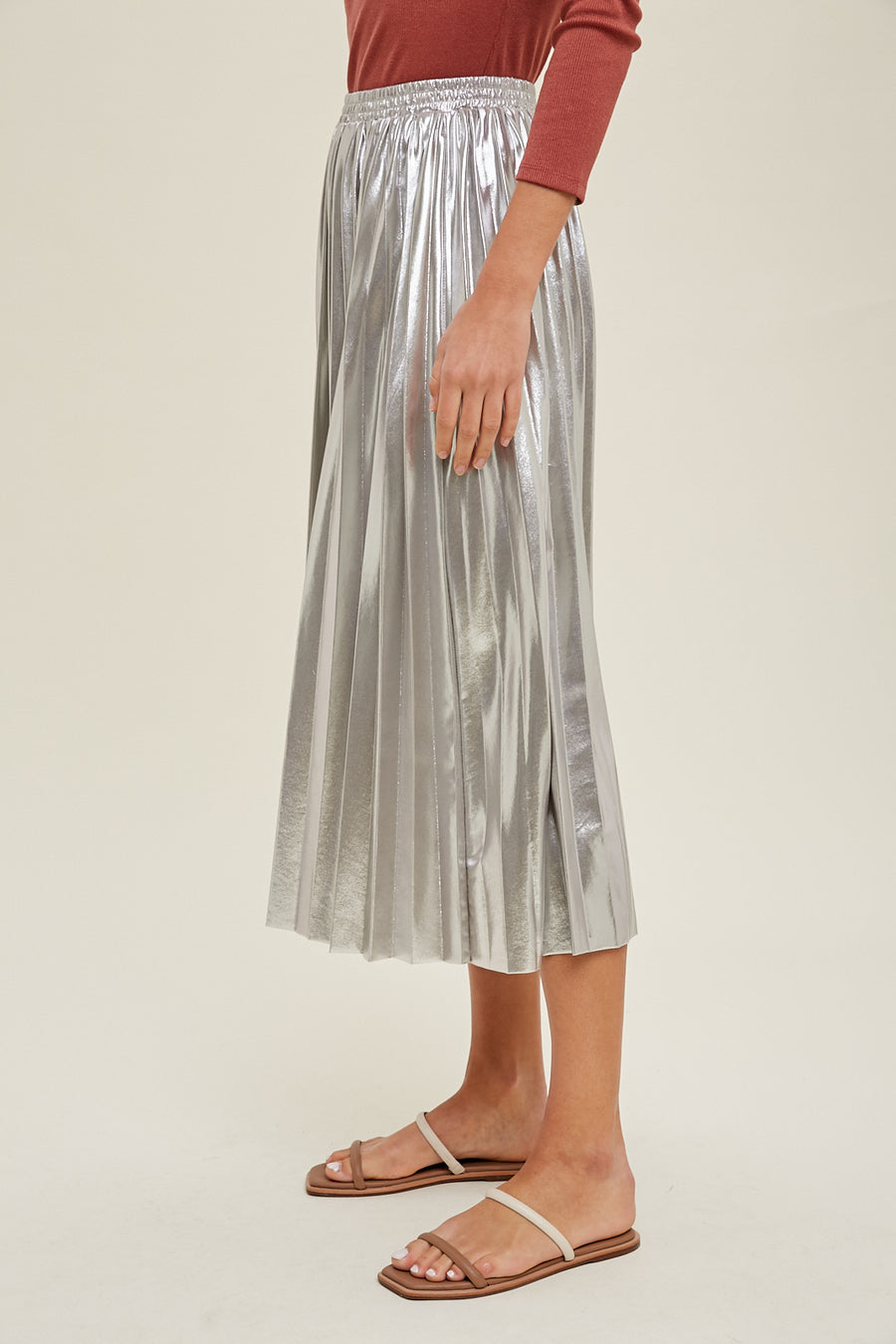 Let’s Run Away Metallic Pleated Skirt