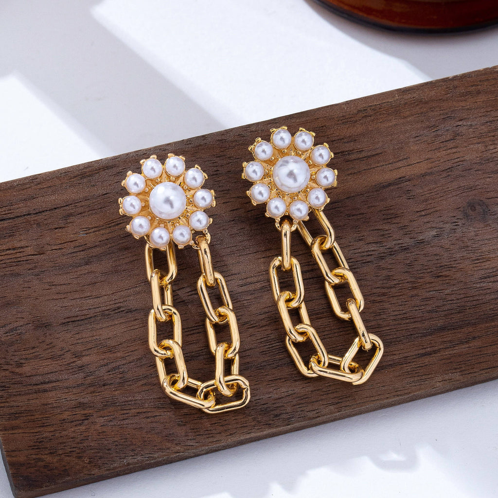 Pearl Daisy Hoop and Drop Link Earrings | 80E62293: Gold