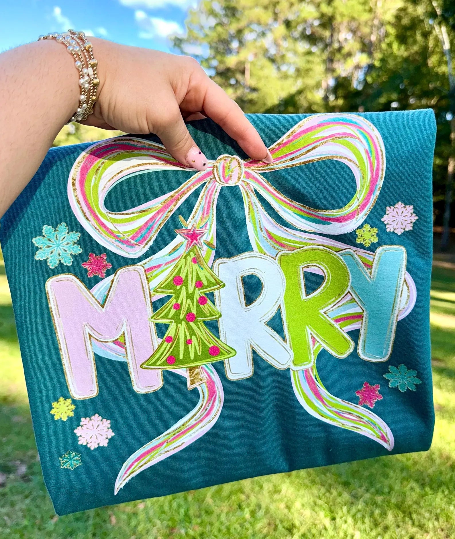 Doodle Bow Merry Graphic T-Shirt