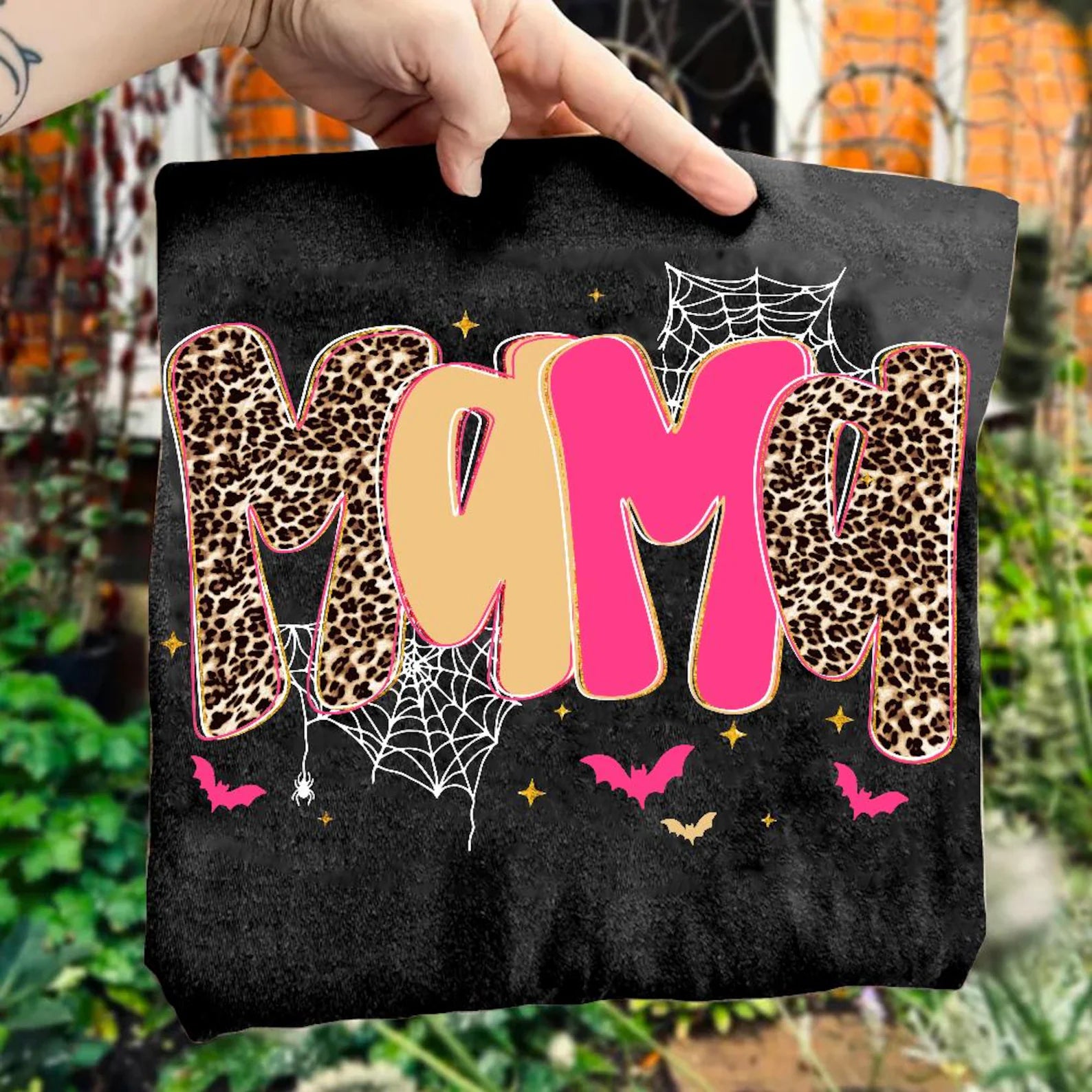 Spooky Mama Graphic T-Shirt