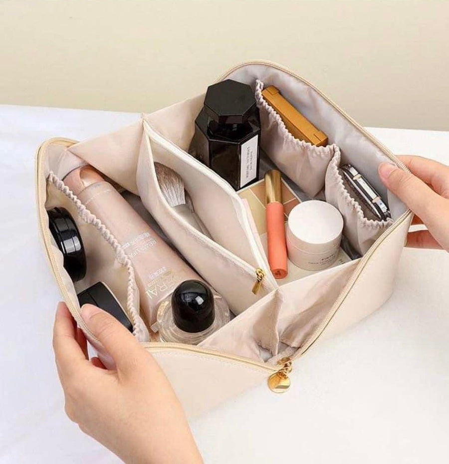 Makeup Travel Bag - TRENDING