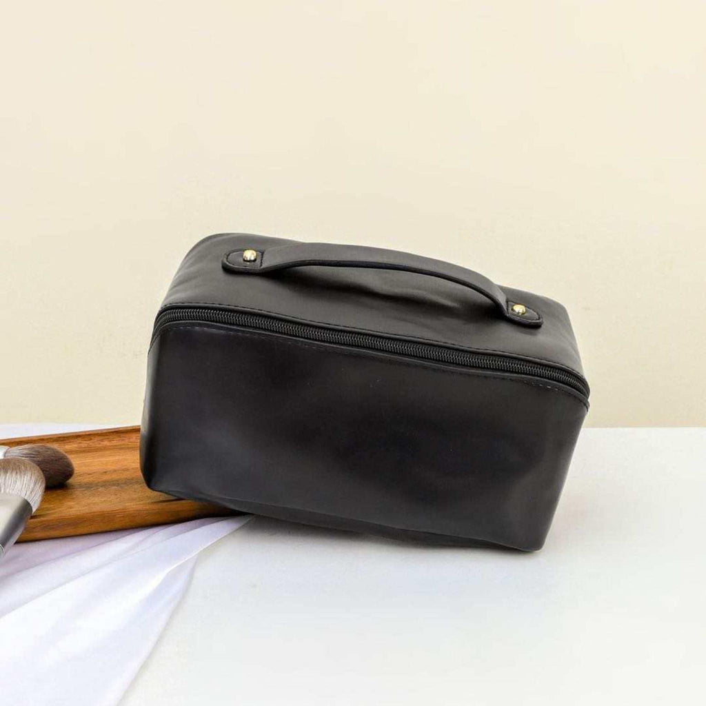Makeup Travel Bag - TRENDING