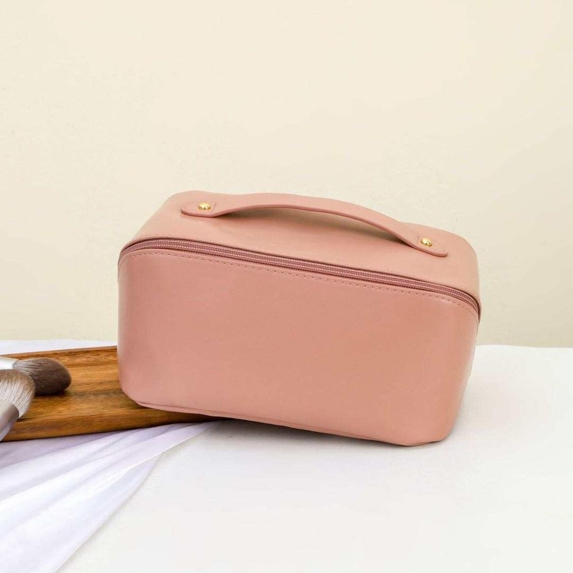 Makeup Travel Bag - TRENDING